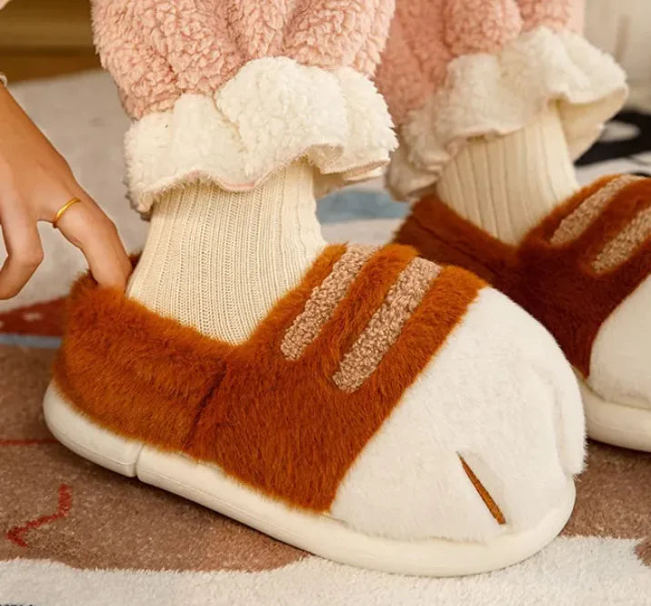 PawSoft™ Plush Slippers – Cozy Indoor Comfort with Cute Vibes