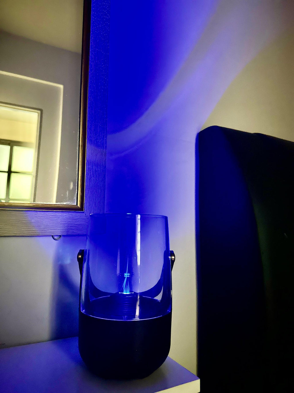 Portable ultrasonic diffuser with calming blue light projection | Fixxora